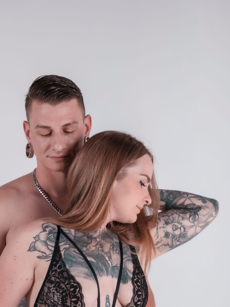 liescools-modelinked